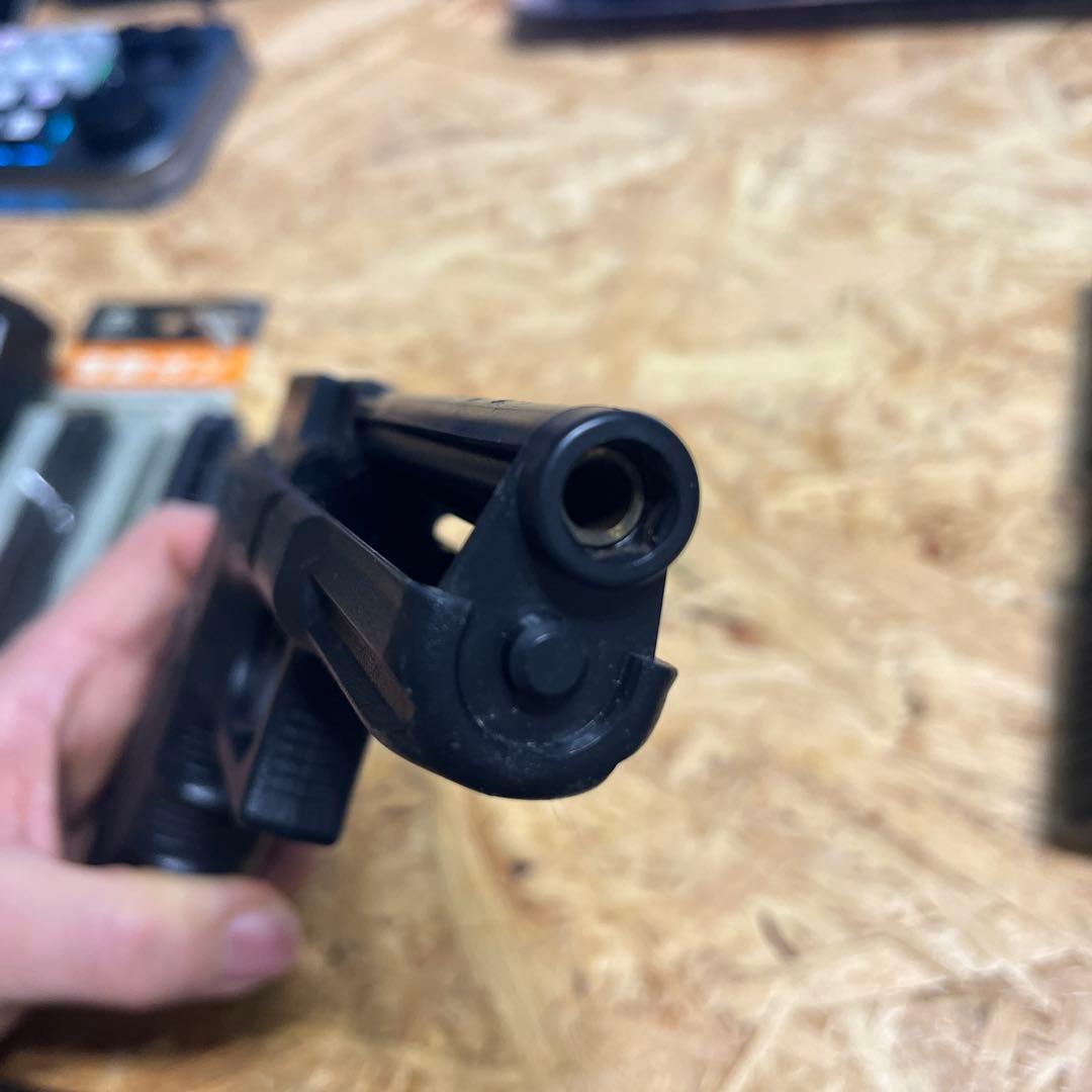 東京マルイ　電動ガン　グロック18c バッテリー　マガジンセット