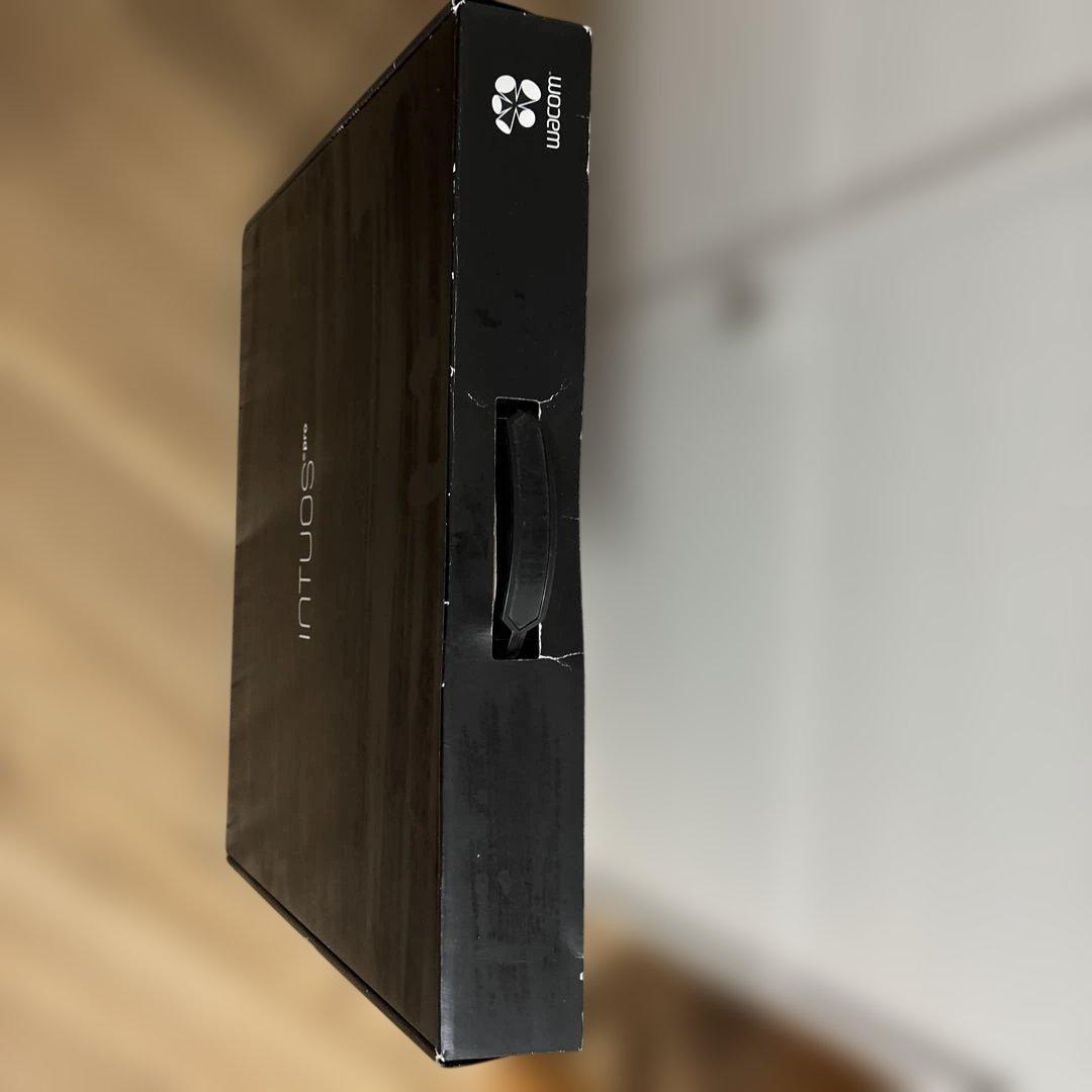 Wacom ペンタブレット INTUOS PTH-651 Ｍサイズ