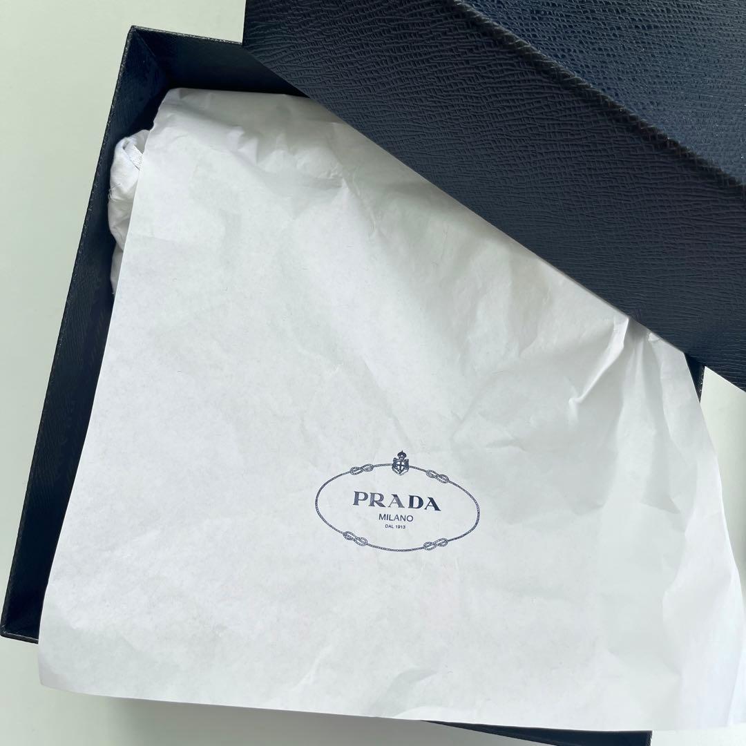 PRADA ブラック スパンコール ヘアバンド