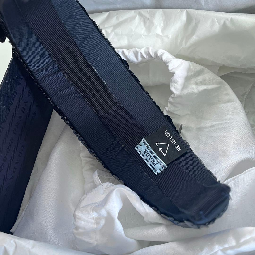 PRADA ブラック スパンコール ヘアバンド