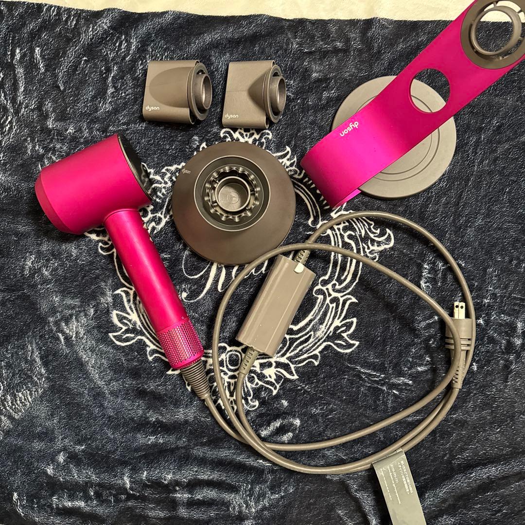 【希少・早い者勝ち】Dyson hd03 ヘアドライヤー