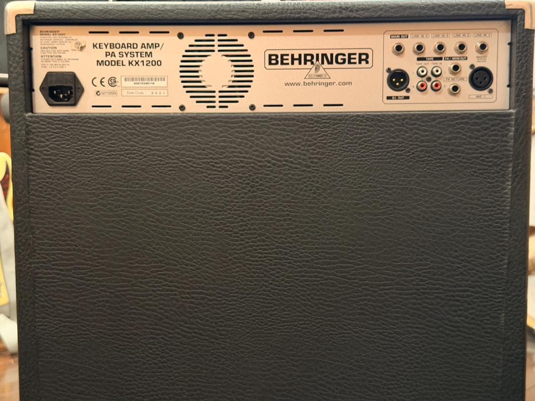 BEHRINGER KX1200 キーボードアンプ PA