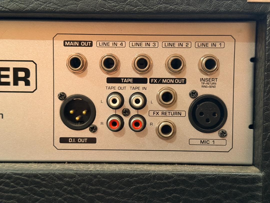 BEHRINGER KX1200 キーボードアンプ PA