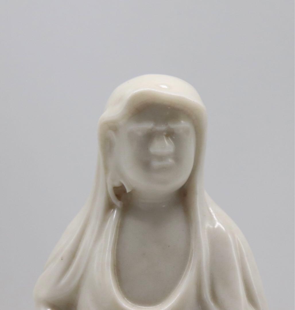 中国　徳化窯白磁　達磨　送料込み0927