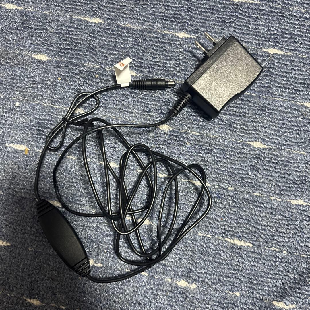 BOSS GT-1 ギターエフェクター　　　　純正アダプター、教科書付き