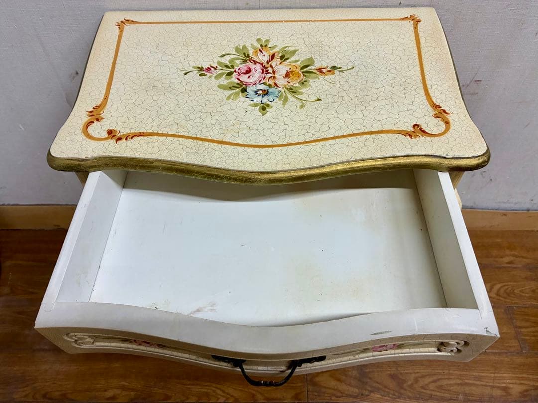 管399☆ イタリア製☆ロココ調☆姫家具☆ヒビ加工☆サイドテーブル