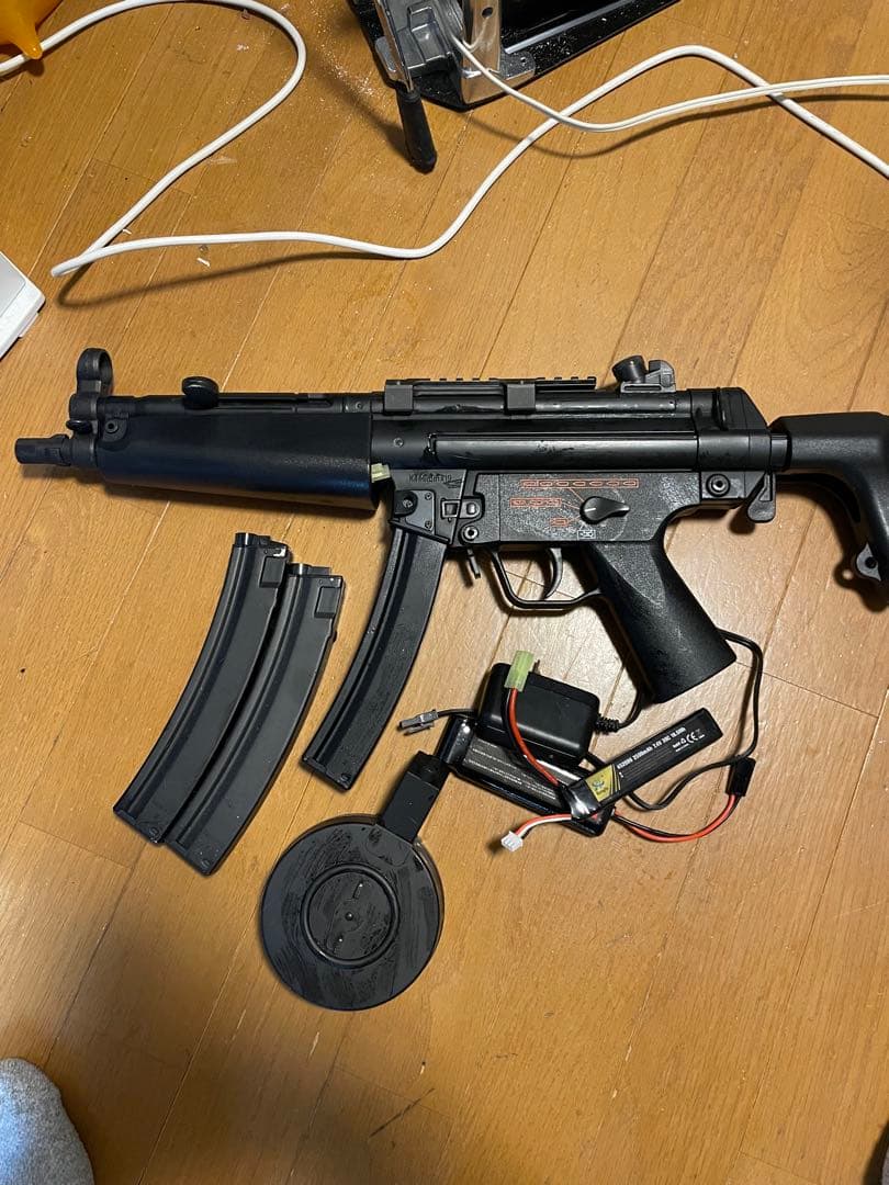 東京マルイMP5バッテリー付き