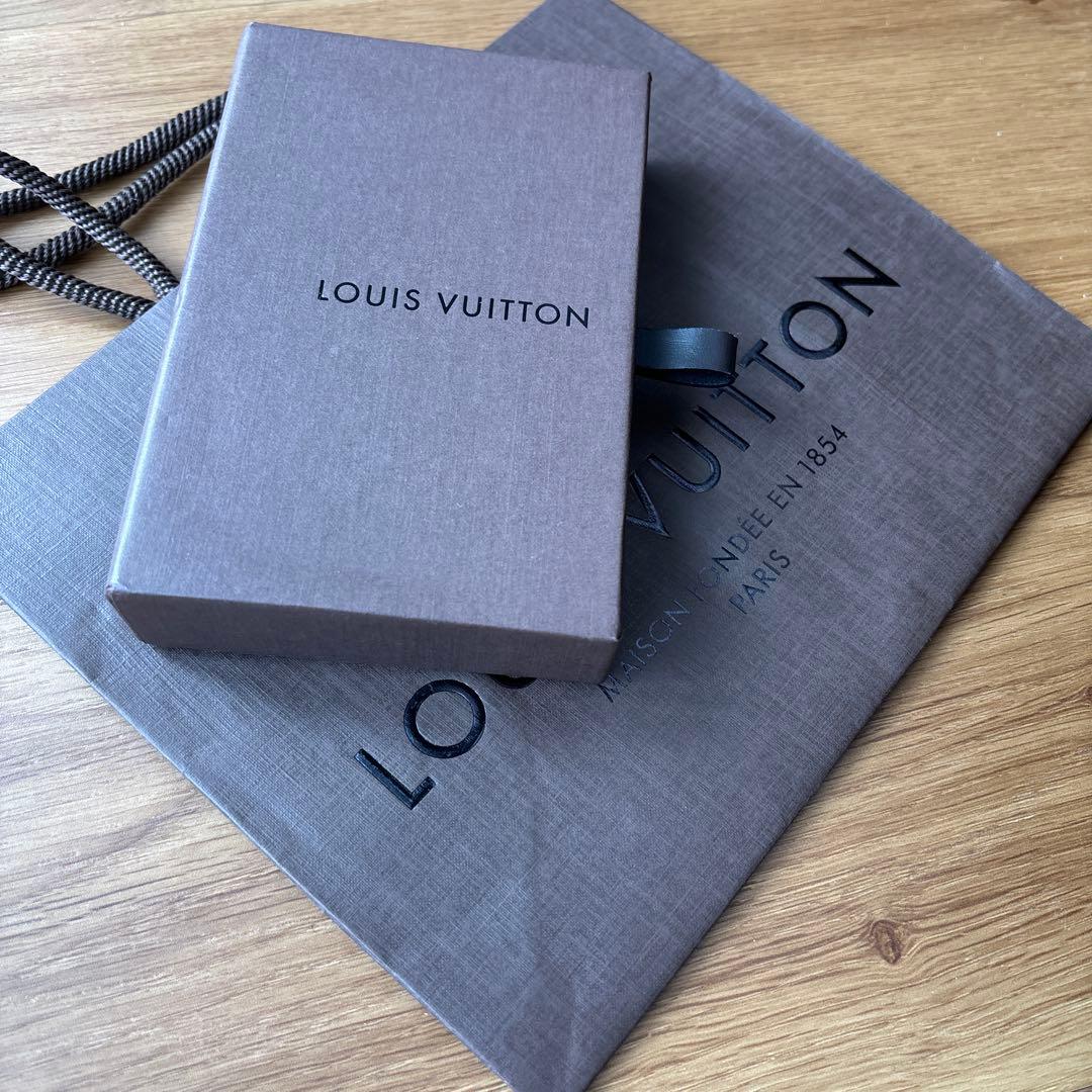 ルイ・ヴィトン　バングル　ダミエ　美品　箱、紙袋付き