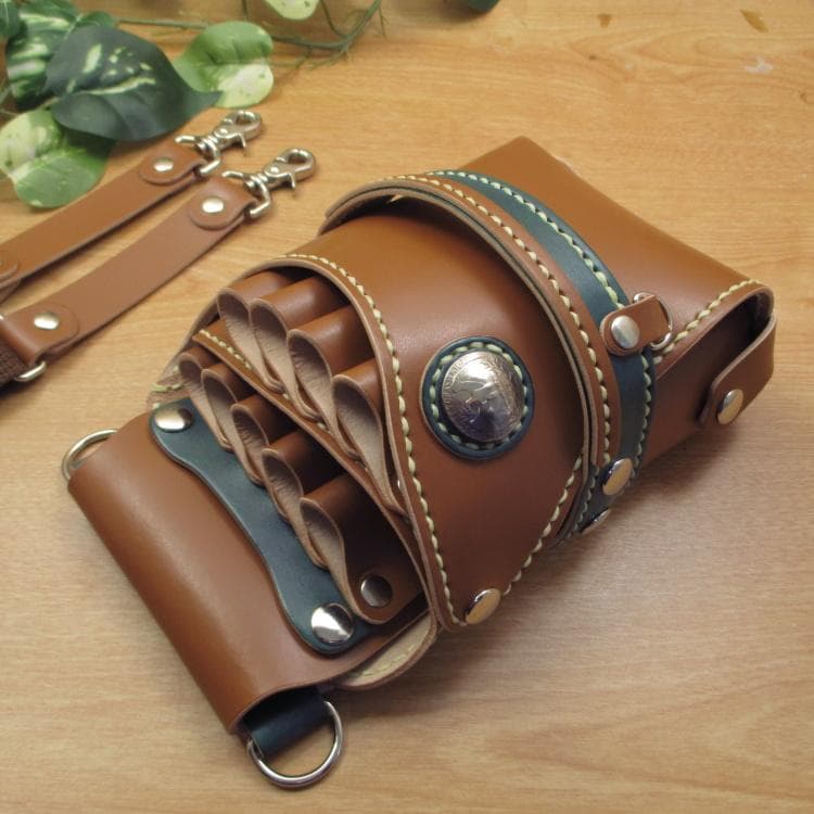 キャメル＆ディープグリーン　９丁差し　本革シザーケース　SCA-243/CCA