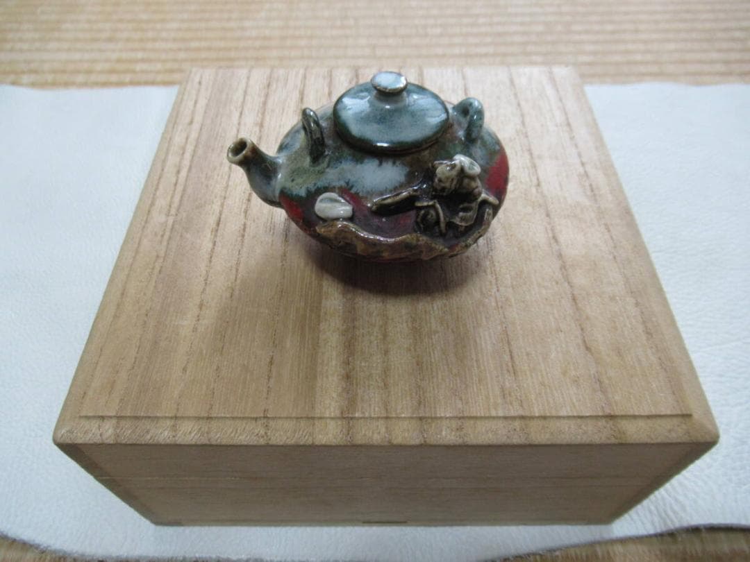 極希少 1897年頃 明治30年◆隅田焼 初代 井上良斎『老人が釣り』急須型水滴