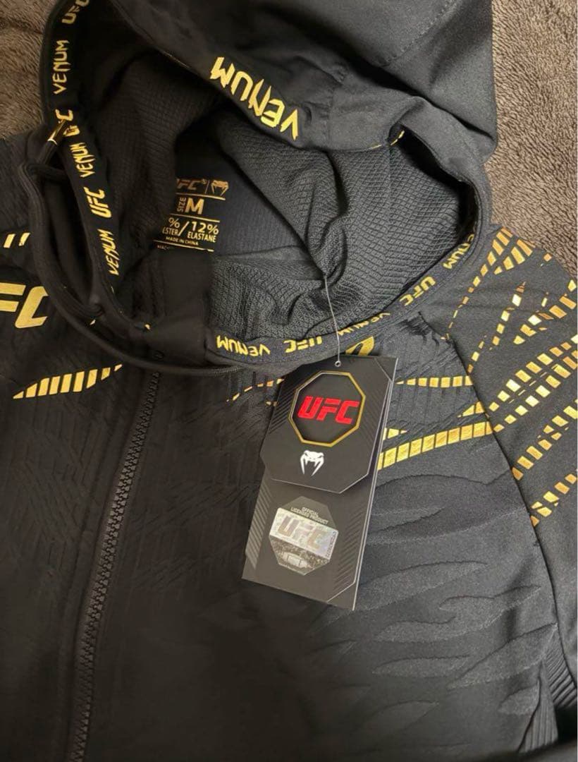 UFC公式　VENUM UFC チャンピオンジャージ