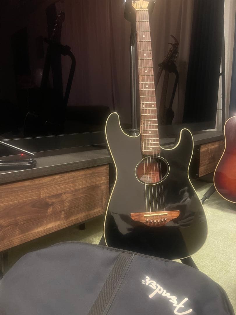 美品　Fender エレアコ　フェンダーエレアコ