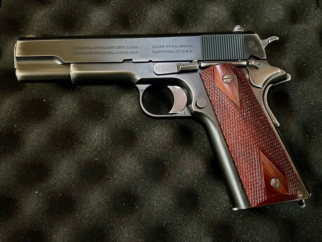 ウエスタンアームズ　ライバック　1911 米国へレッツ製ココボログリップ