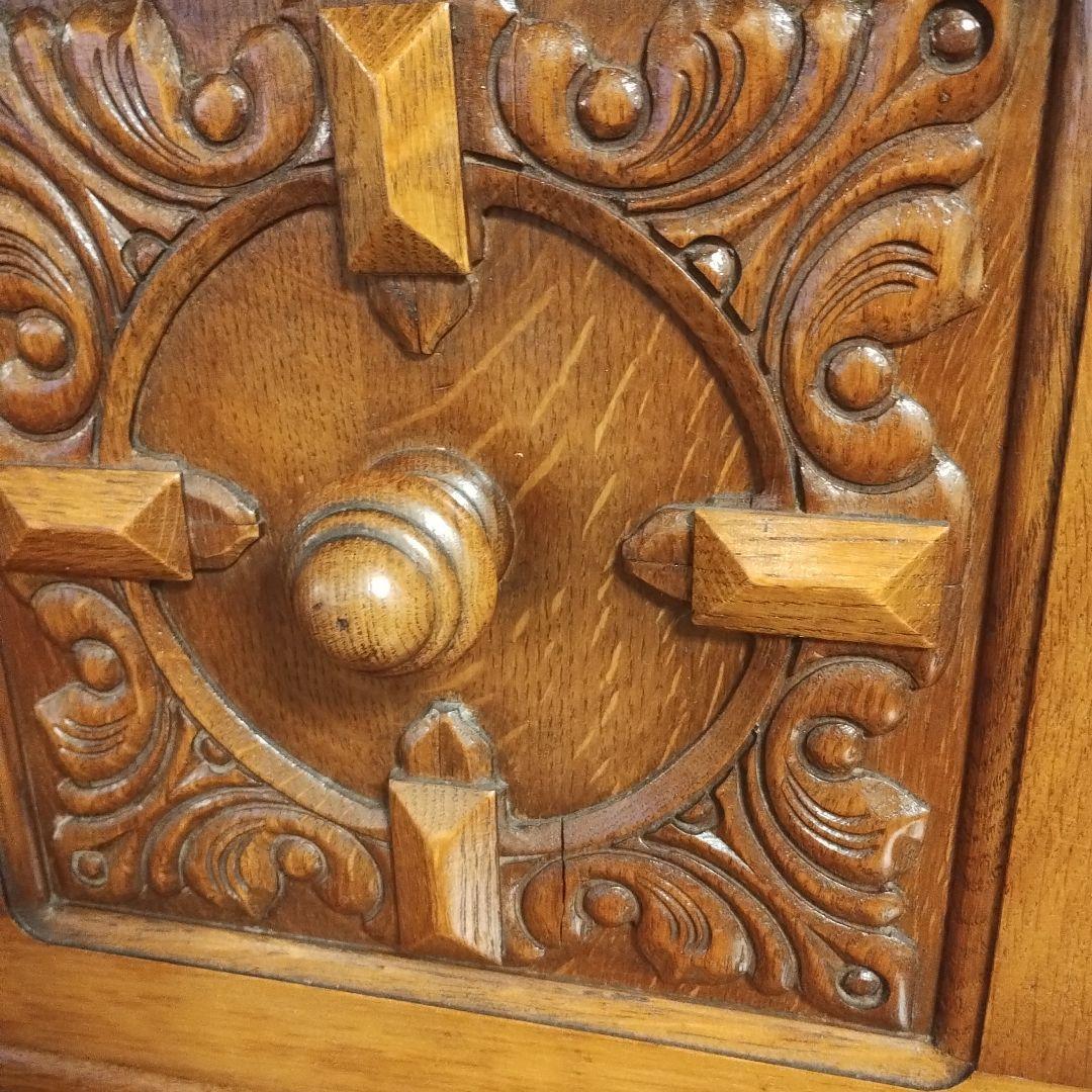 アンティーク家具♥キャビネット♥サイドボード♥イギリス家具♥カップボード