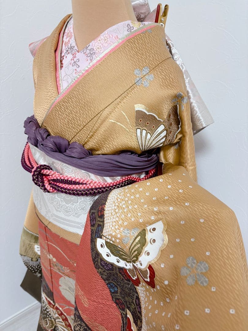 正絹振袖フルセット　豪華金彩　縁起柄金色 オレンジ 蝶模様　成人式