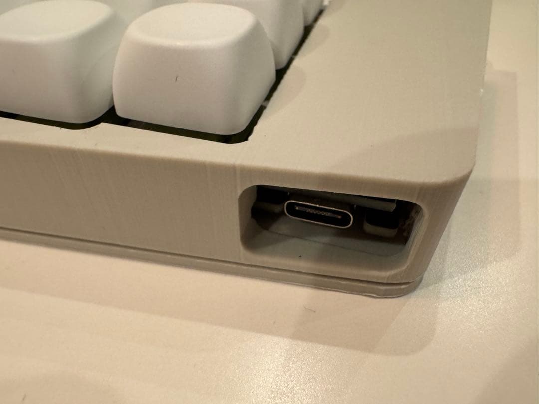 や*ち様 【新品】keyball39 マットボーンホワイト　完成品