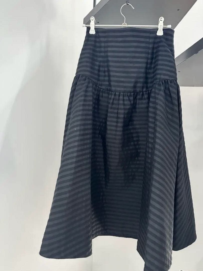 BORDERS at BALCONY ブラックストライプ フレアスカート36