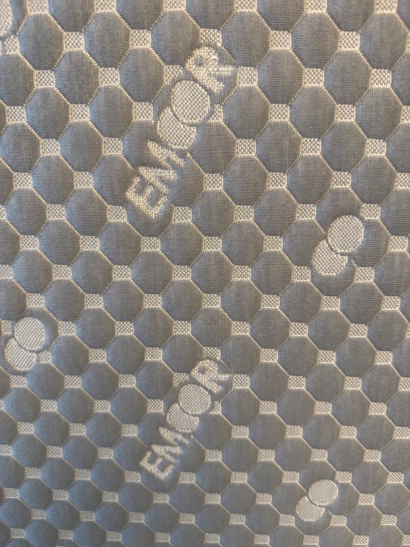 エムール メホール折りたたみベッド セミシングル　ノーマルタイプ 25年4月購入