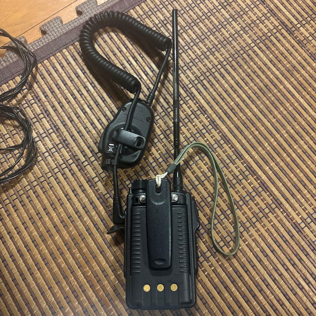 Yaesu FT-70Dトランシーバー