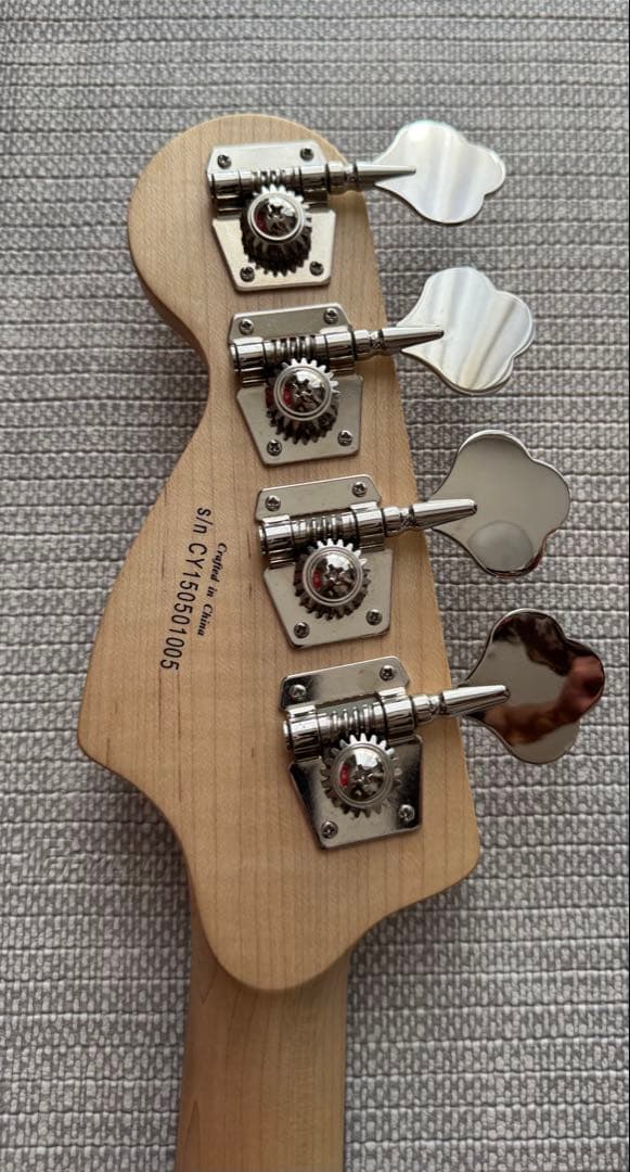 ベース Squirt by fender Black BASS