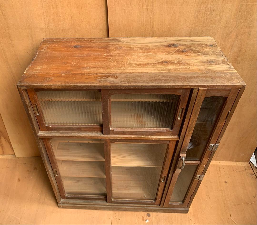 パブリカ　古い木全面ガラス収納陳列棚モールガラス戸　古家具