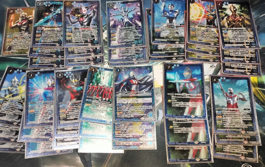 青　ウルトラマン　デッキ