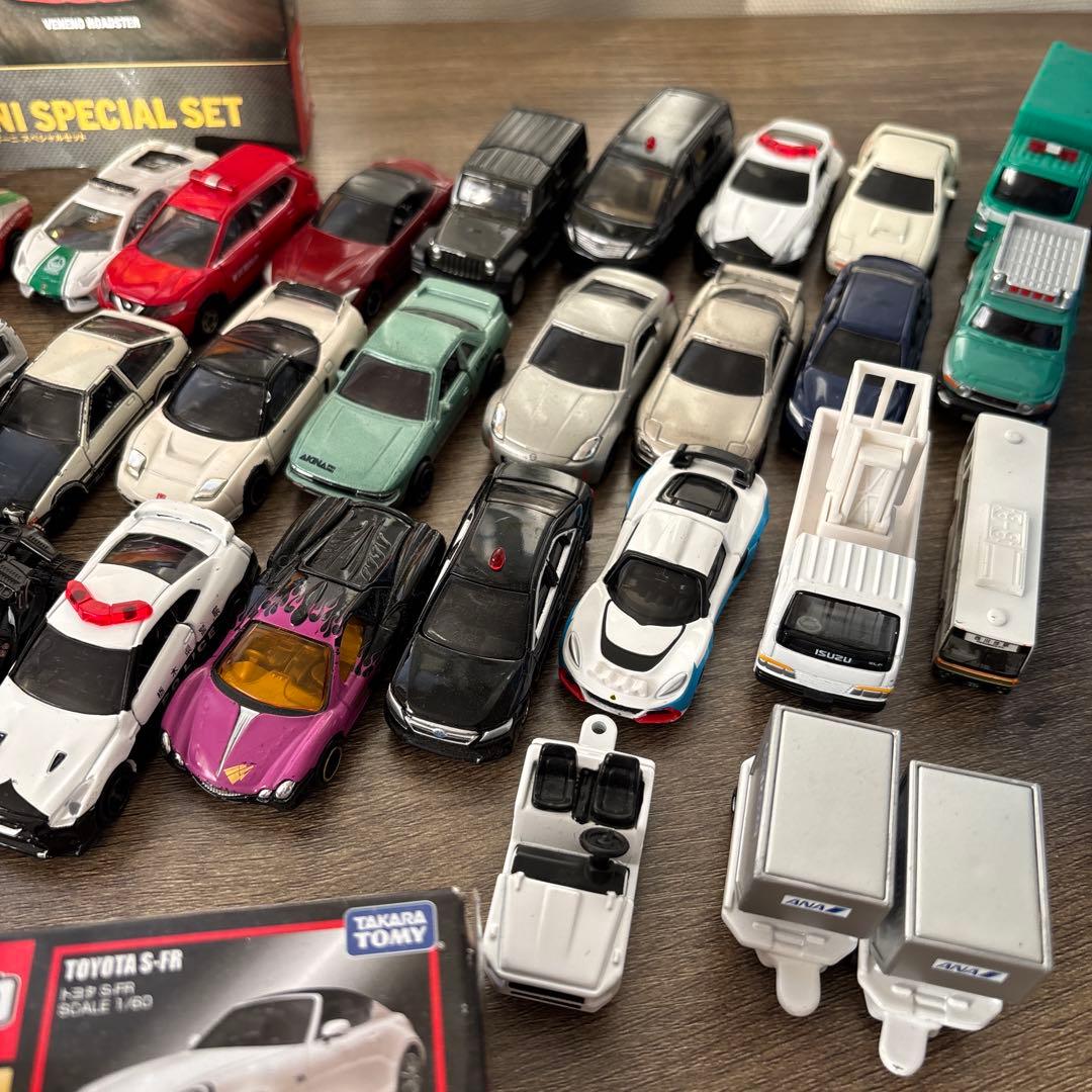 トミカなどミニカーまとめ