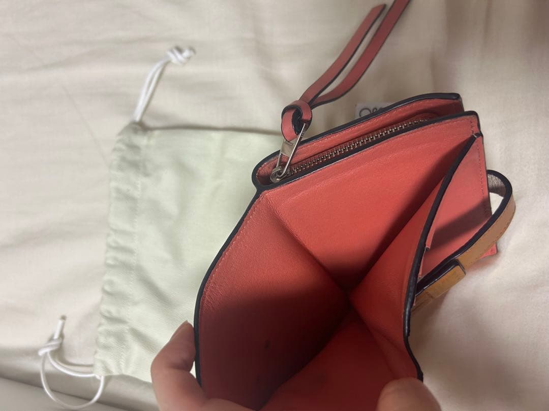 LOEWE 二つ折り財布 ベージュ