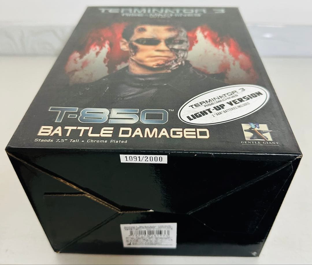 ターミネーター3 T-850 BATTLE DAMAGED フィギュア