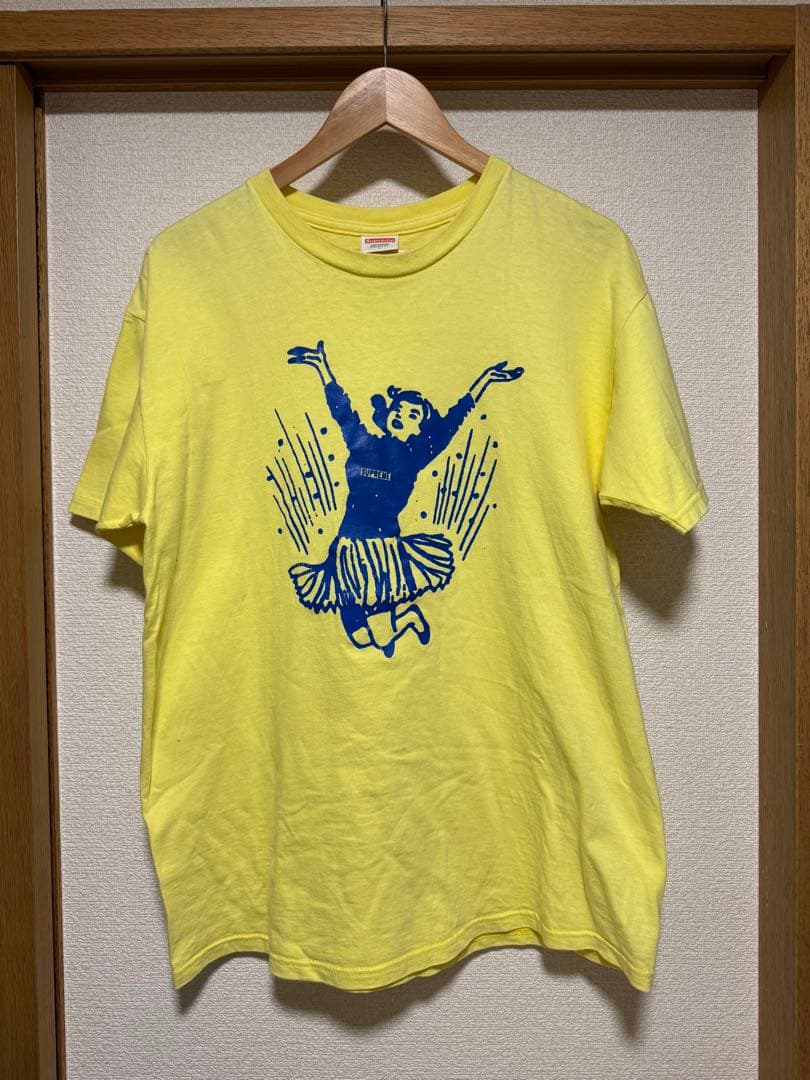 supreme チアガール　イエロー　T シャツ サマーヌード　山下智久　着用