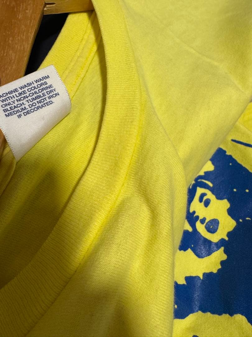 supreme チアガール　イエロー　T シャツ サマーヌード　山下智久　着用