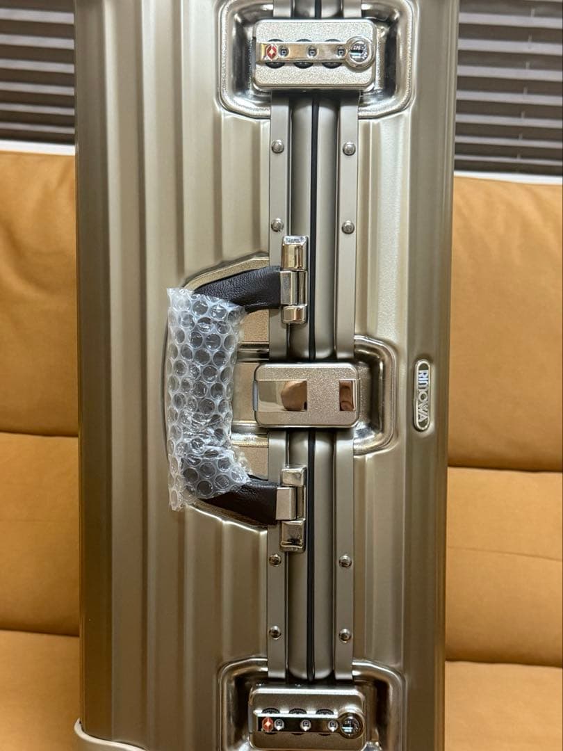 奇跡の新品未使用　リモワ　トパーズ　限定　プレミアム　63L