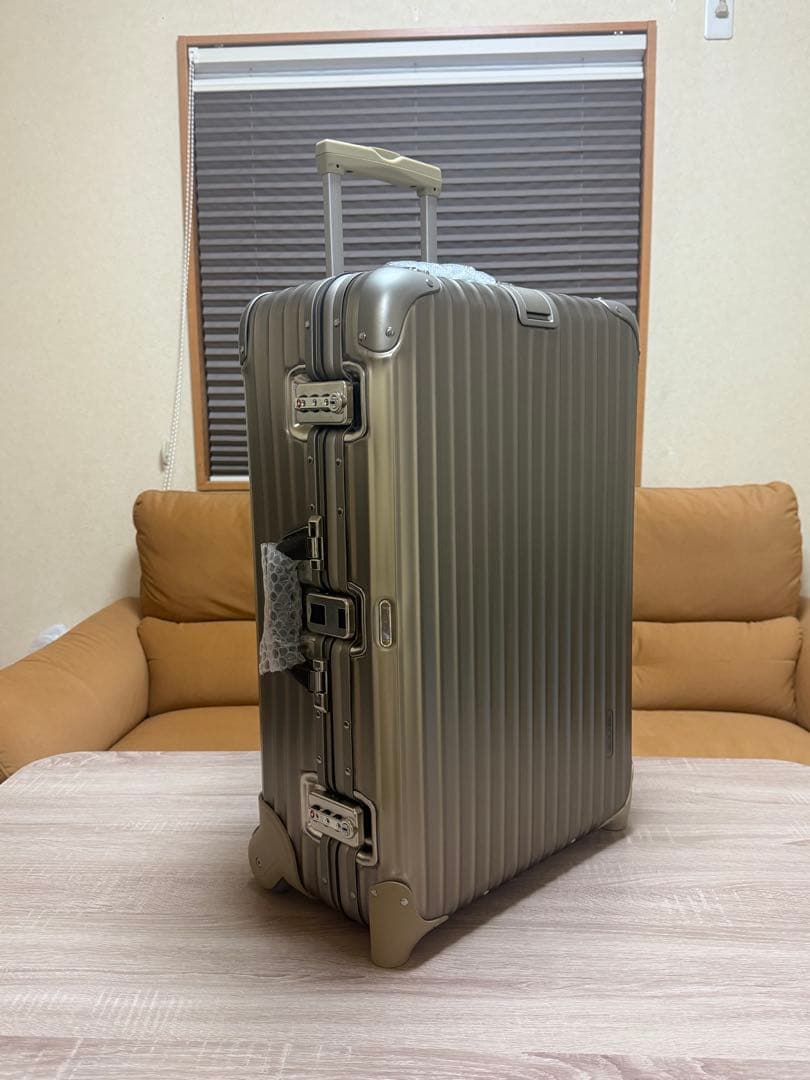 奇跡の新品未使用　リモワ　トパーズ　限定　プレミアム　63L