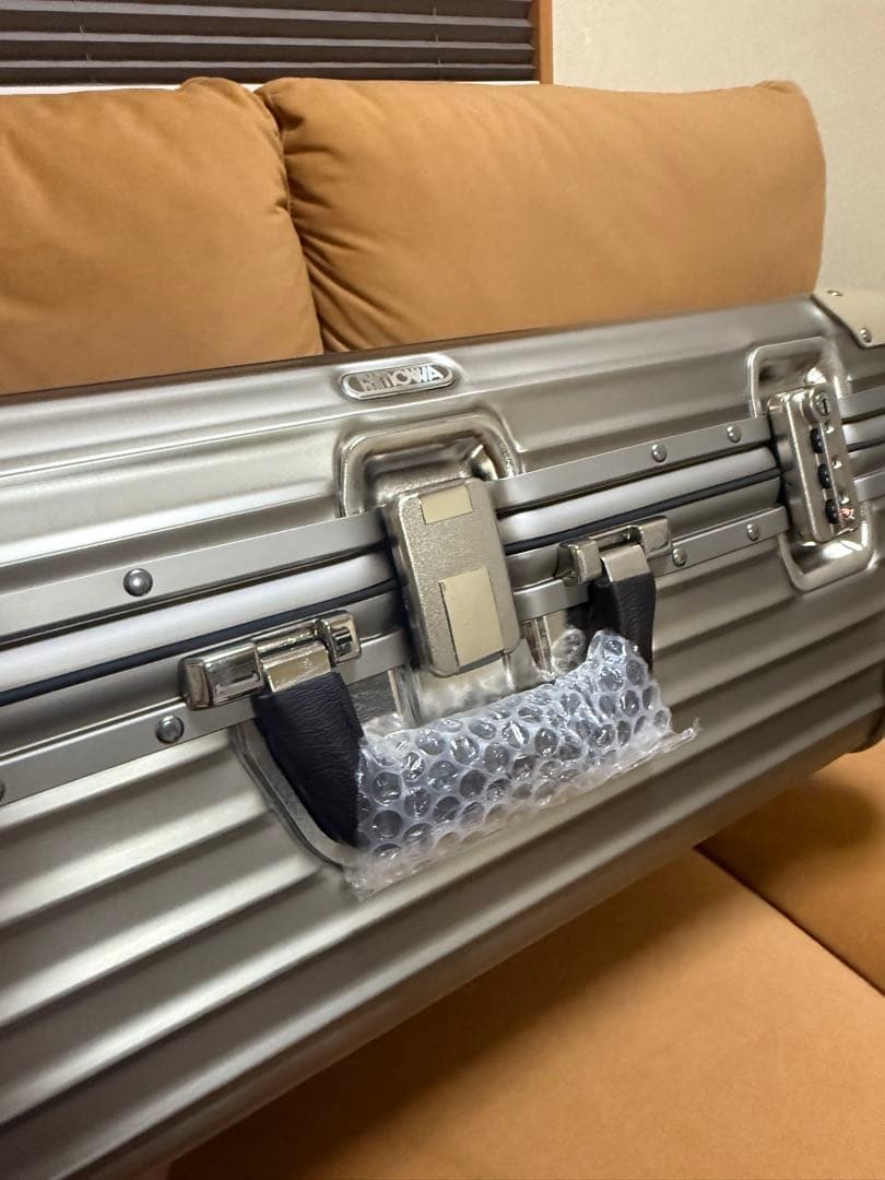 奇跡の新品未使用　リモワ　トパーズ　限定　プレミアム　63L