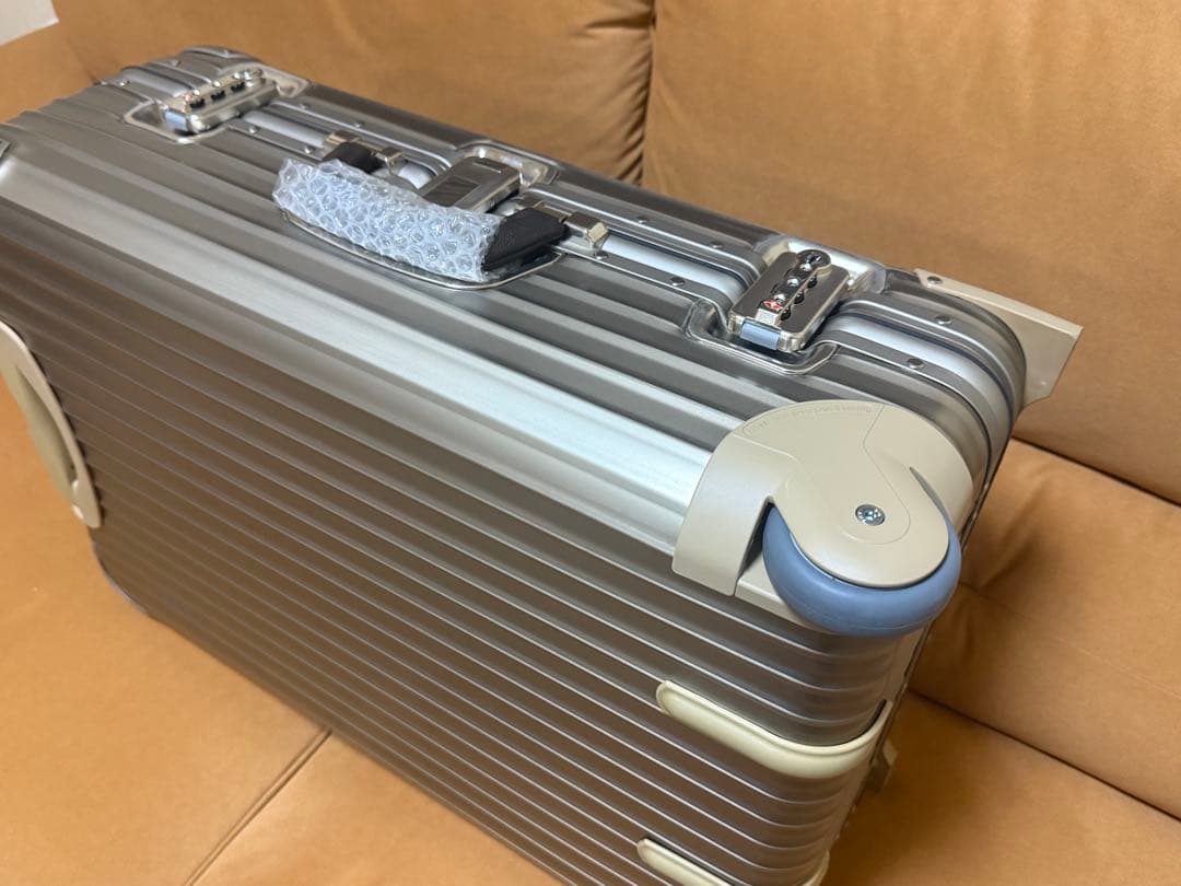 奇跡の新品未使用　リモワ　トパーズ　限定　プレミアム　63L