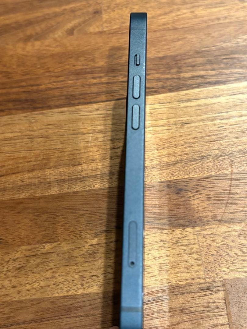 iPhone13 128GB 黒フィルム•ケース付き