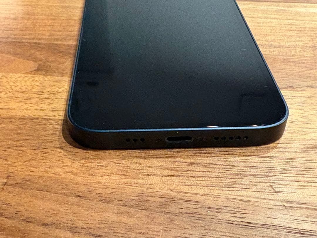 iPhone13 128GB 黒フィルム•ケース付き