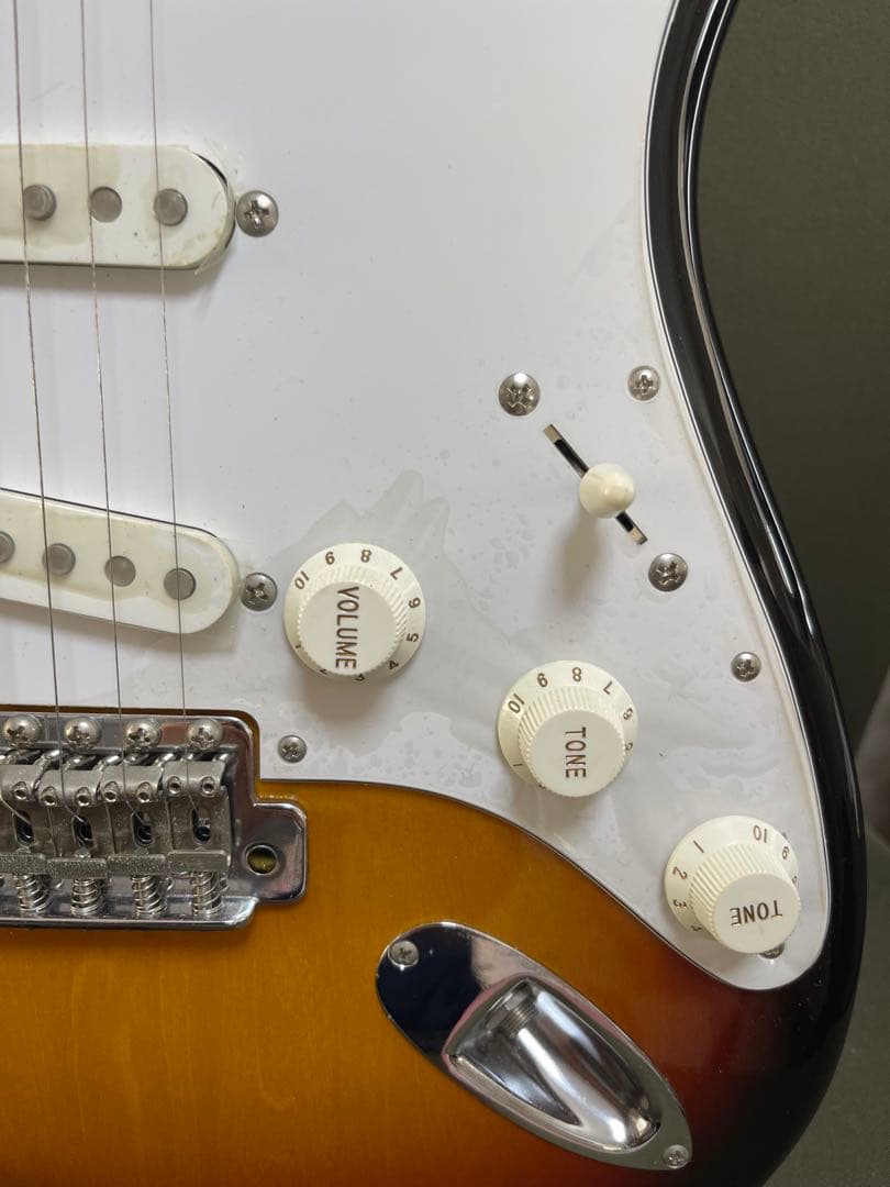 Bellwinフェンダー　STRAOCASTER エレキギター