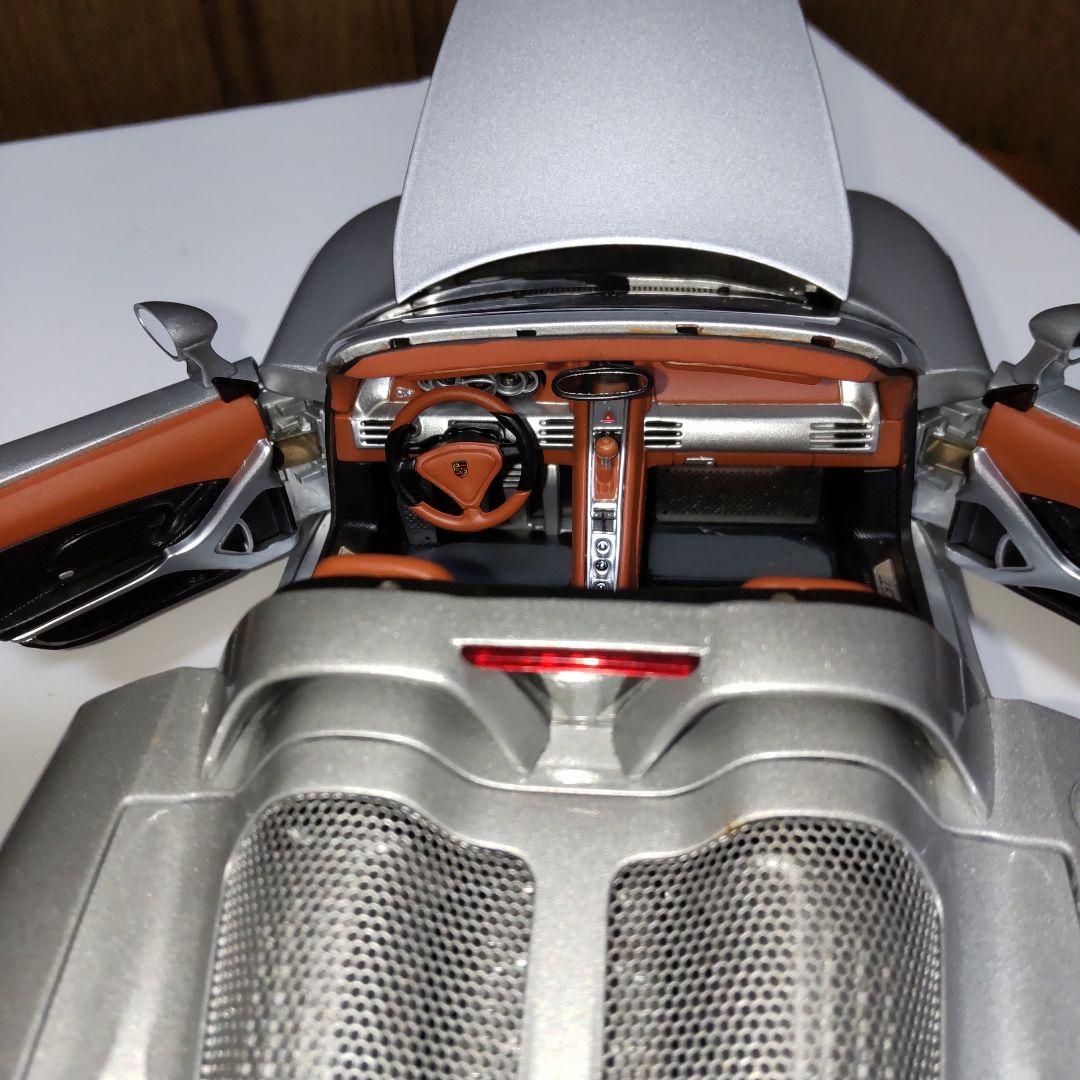 ポルシェ カレラ GT シルバー 1/18 オートアート