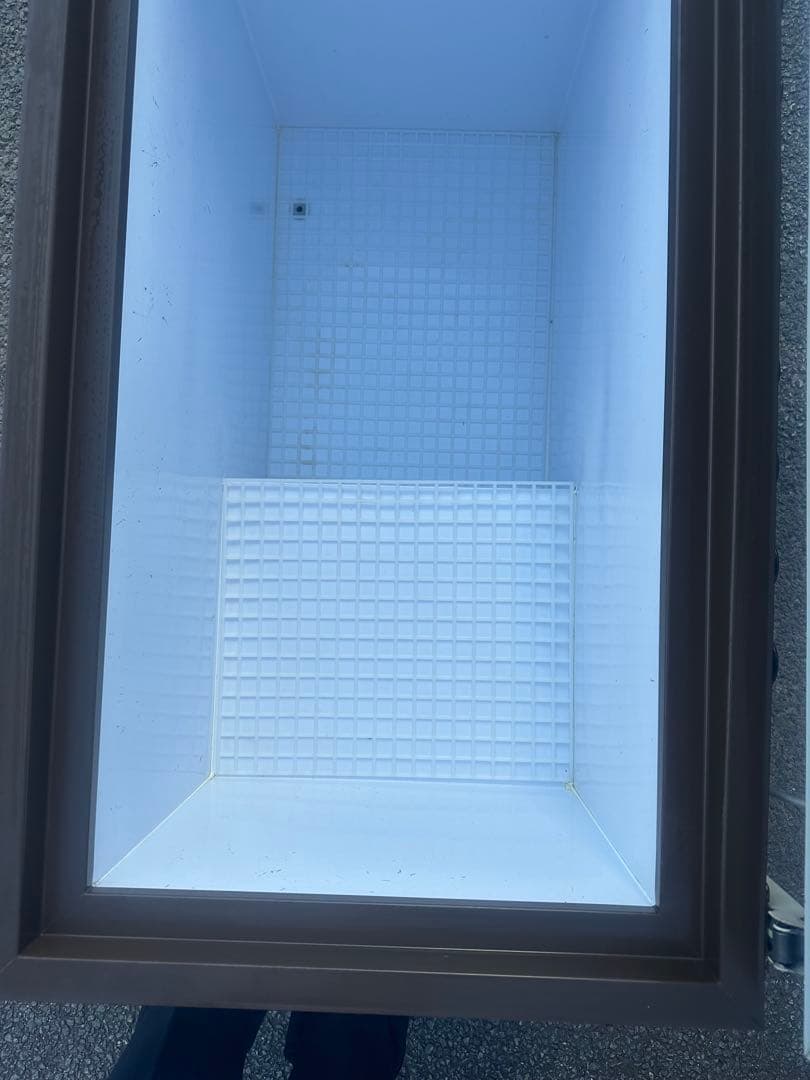 ナショナル（現パナソニック）製の業務用冷凍庫NR-261FC