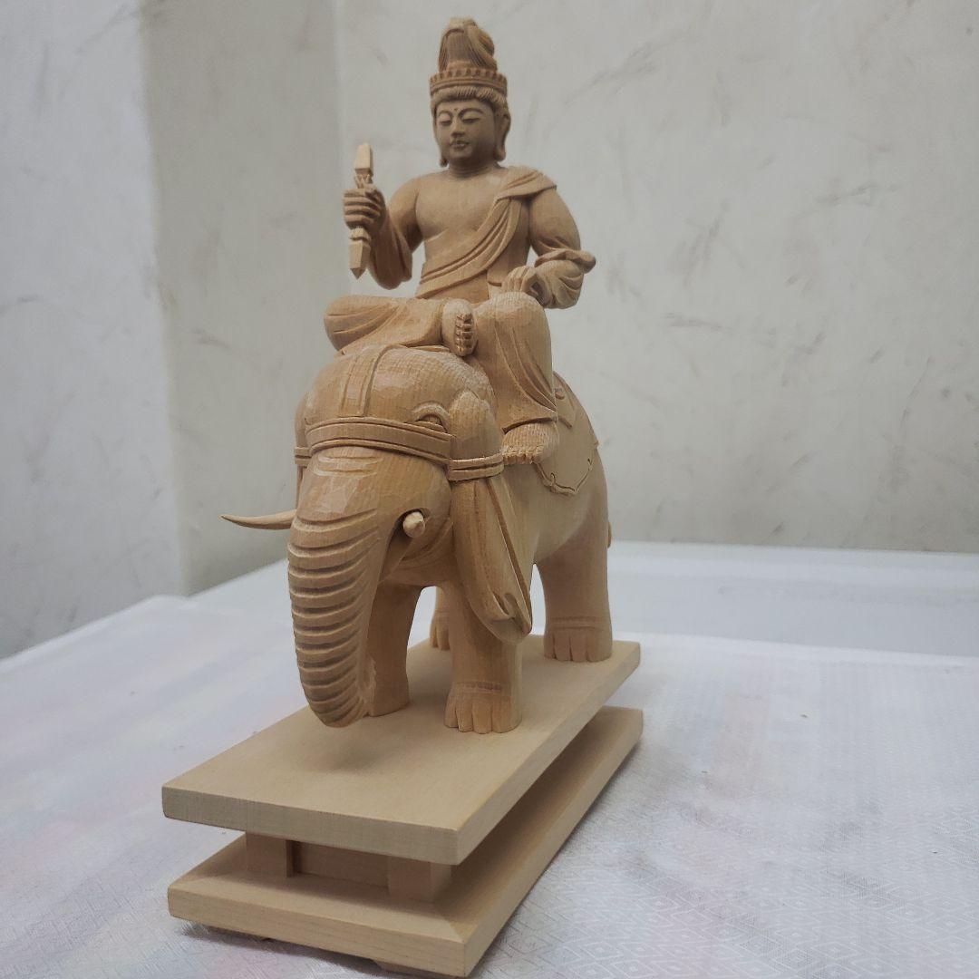 Ｂフライデー蔵出し特価ノミ跡手彫りヒバ材 帝釈天像2.2寸 総高さ約22.5cm