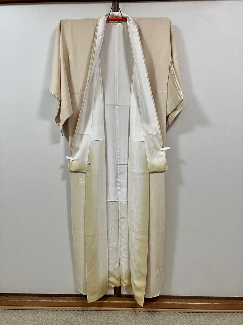 【未使用】裄丈66.5 身丈161 正絹 飛び柄小紋 パールトーン加工