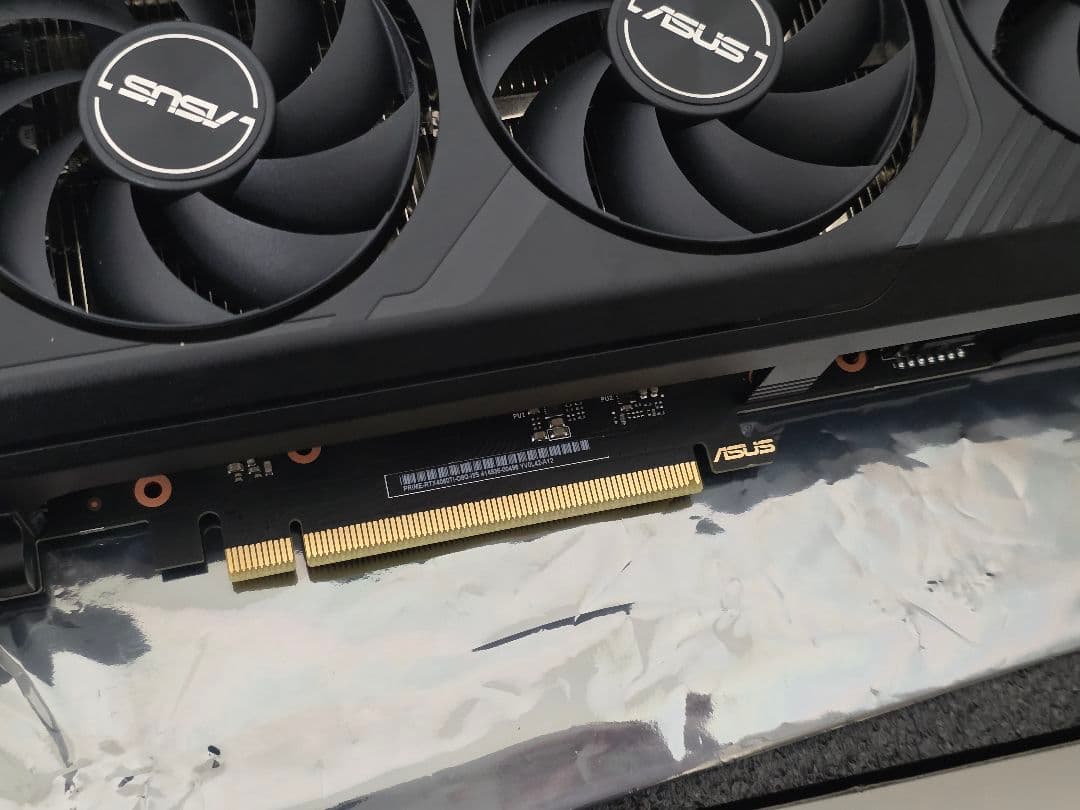 グラフィックボード・グラボ・ビデオカード ASUS GeForce RTX 4060 Ti 8GB OC