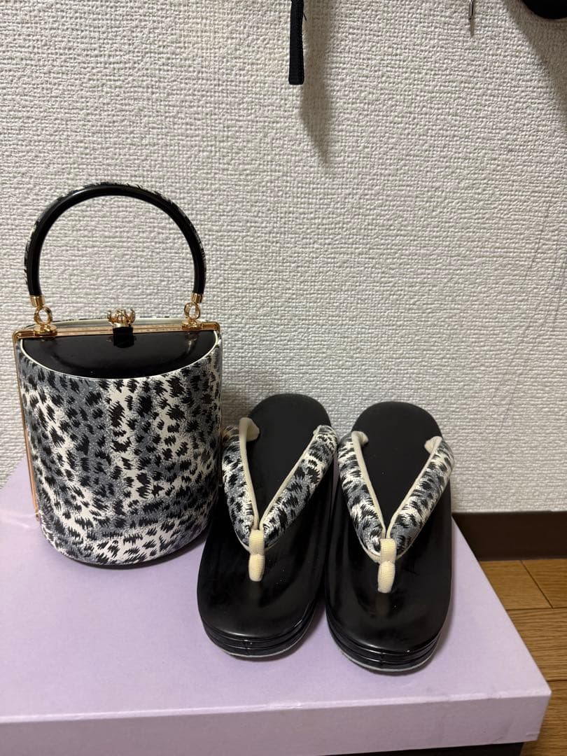 (美品)レオパード柄 和装用バッグと草履セット