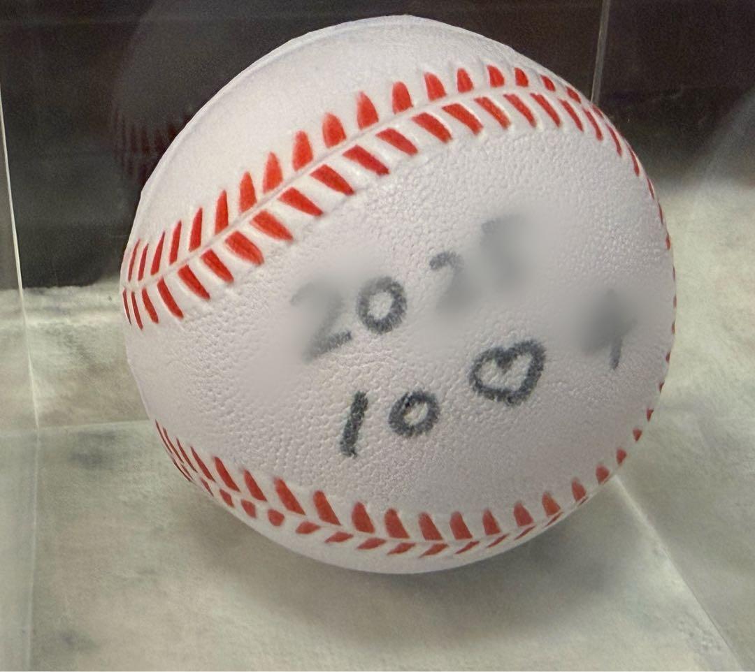 松本かれん サインボール