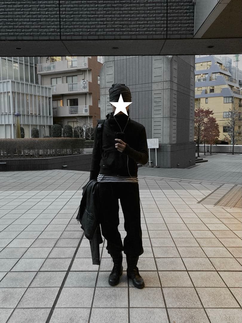 黝*様 UGG ハイネックジャケット　変形ジップ　サムホールarchive op