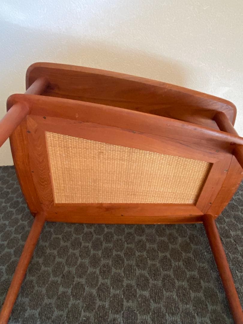 希少　デンマーク　ピーター◦ビッツ　サイドテーブル 　チーク/ラタン