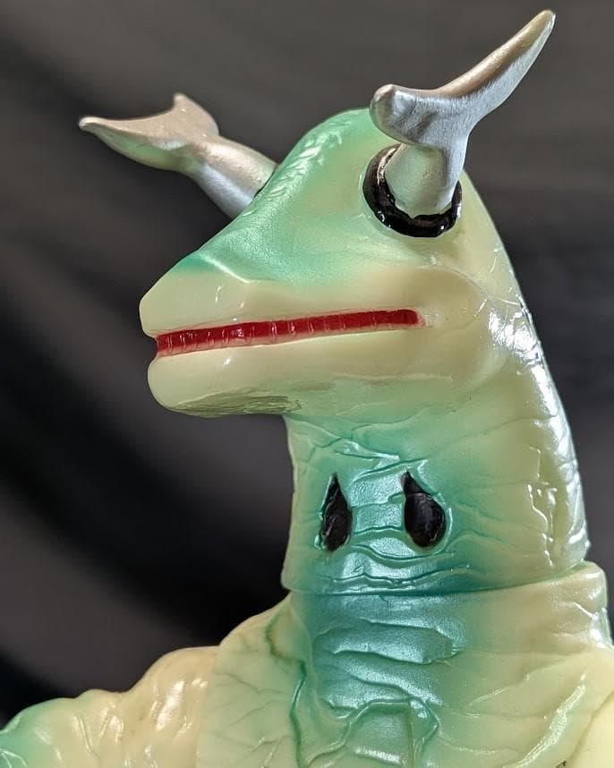 エレキング「ウルトラセブン」登場怪獣（ブルマァク復刻）蓄光版ソフビフィギュア