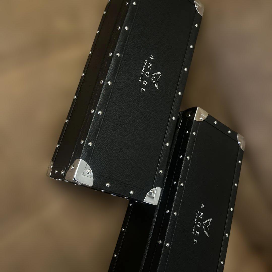 新品　美品エンジェルシャンパン　2本　バラ売り可能