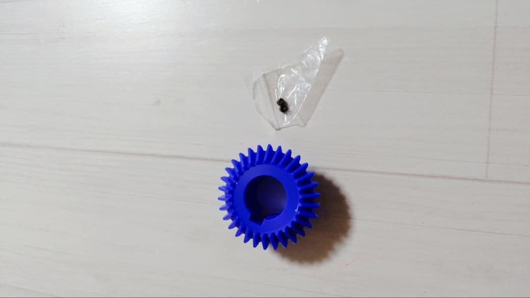 テーパベベルギヤ 1.0モジュラス 20歯 8 mm内穴 1:1 プラスチック